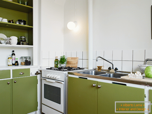 Kuchyňa v palete bieleho olivového oleja