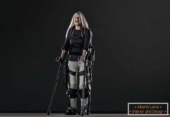 Bionické zariadenie Ekso Bionic v akcii