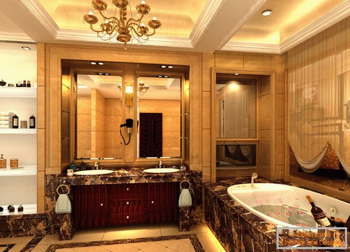 Obrovská kúpeľňa v empírovom štýle je umelecky vyzdobená malými ozdobnými detailmi. V súlade s požiadavkami štýlu, stojančeky na uteráky, nástenné svietidlá, záclona svetlého plátna na okne.