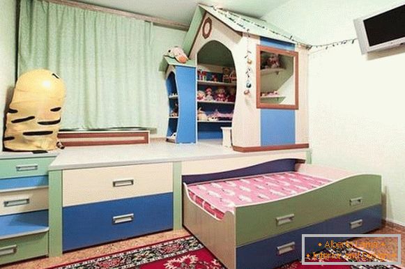 Šatňa v detskej izbe, foto 6