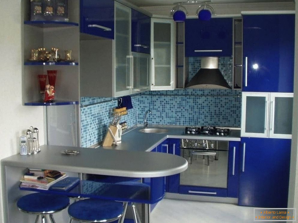 Modrošedá kuchyňa