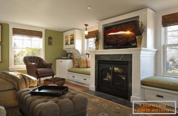 TV nad krbom v interiéri - foto zelenej obývacej izby