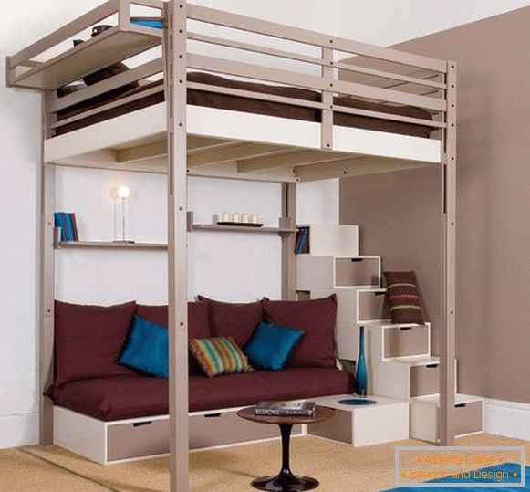 Ohromujúca posteľná loft s zásuvkami pre dospelých