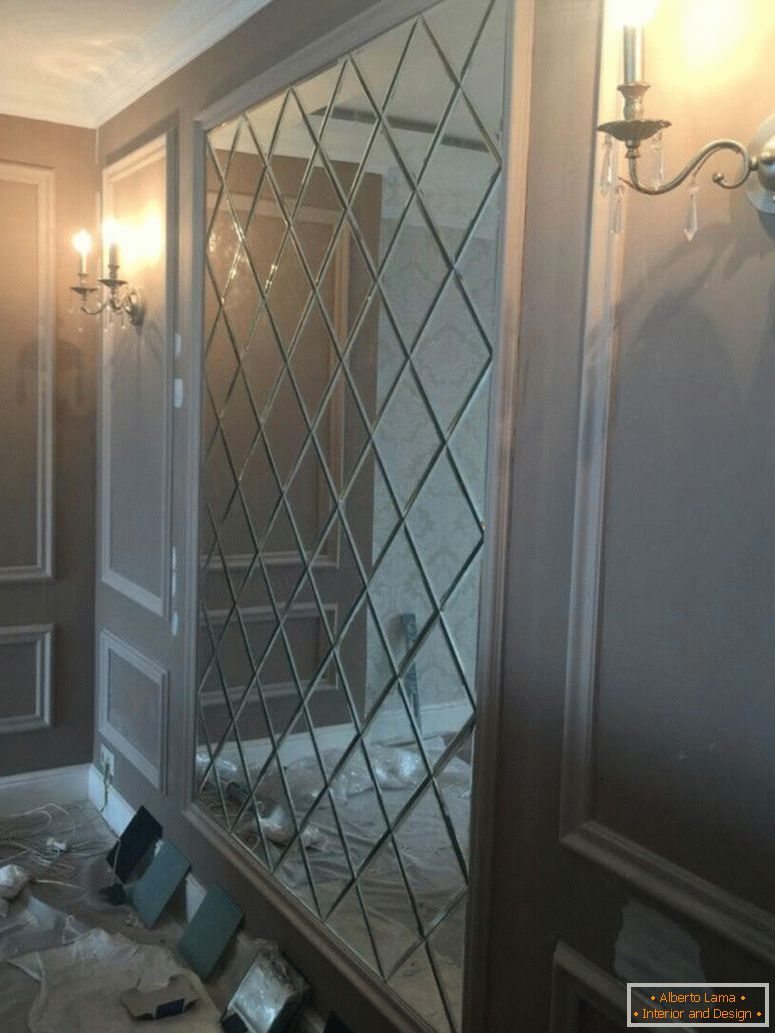 Zrkadlový panel na stene - 55 fotiek myšlienok v interiéri