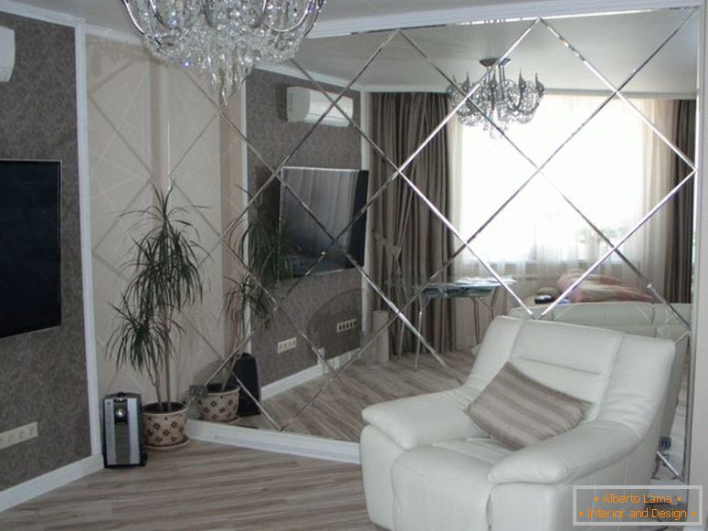 Zrkadlový panel na stene - 55 fotiek myšlienok v interiéri