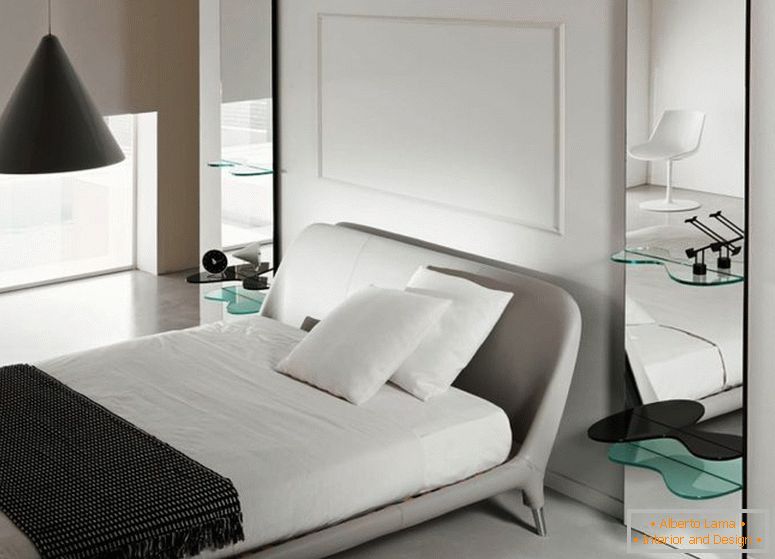 Zrkadlo v spálni - fotografie príklady ubytovania vo vnútri