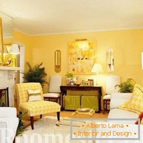 Obývacia izba v žltej farbe