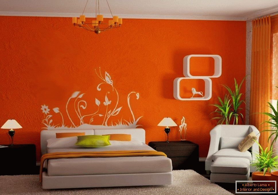 Kombinácia oranžových stien a bieleho nábytku